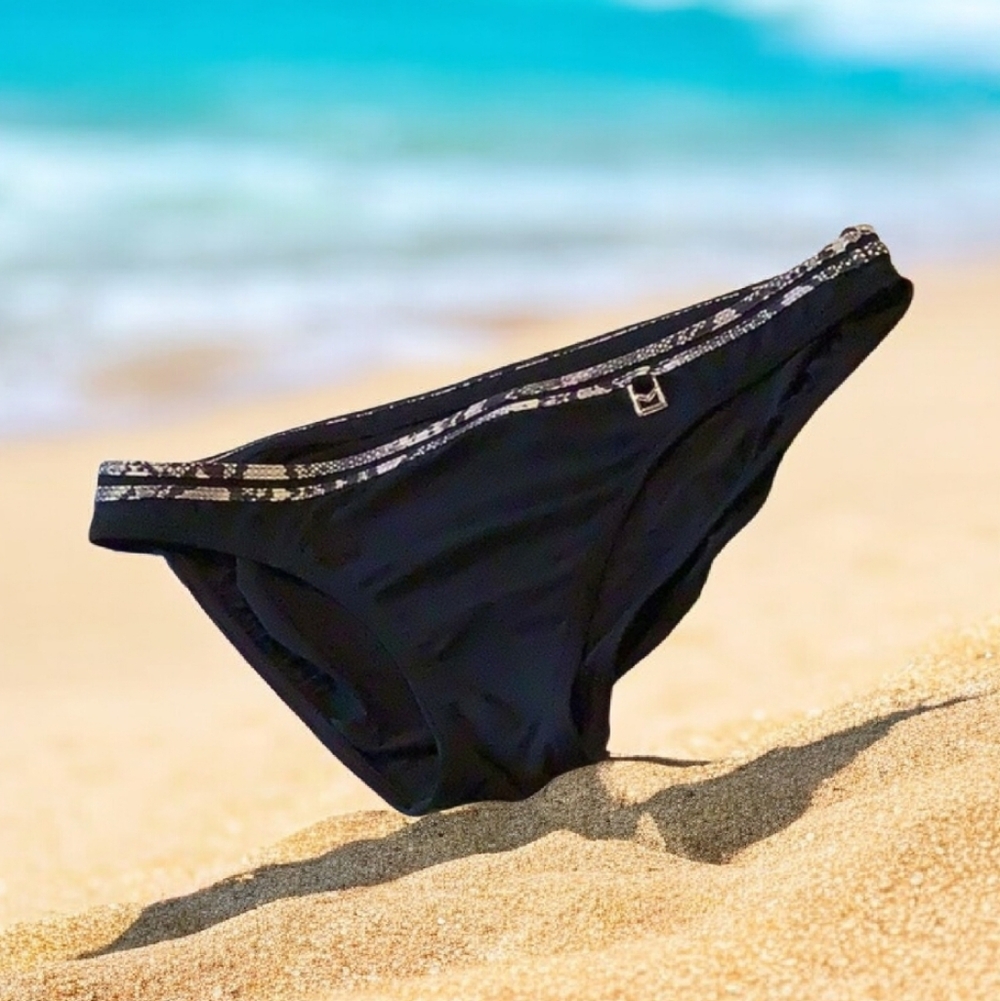 Michael Kors bikini bottom black white in great shape size 14 stretchy 🌴